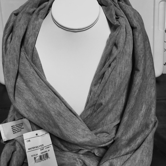 jcpenney Accessories - Infinite Scarf NWT